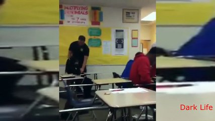 policia de EU aresta a mujer en escuela en carolina del norte...