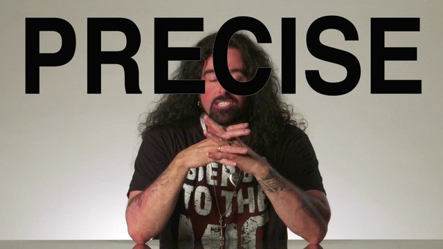 Casser un verre avec sa voix : c'est possible, la preuve!