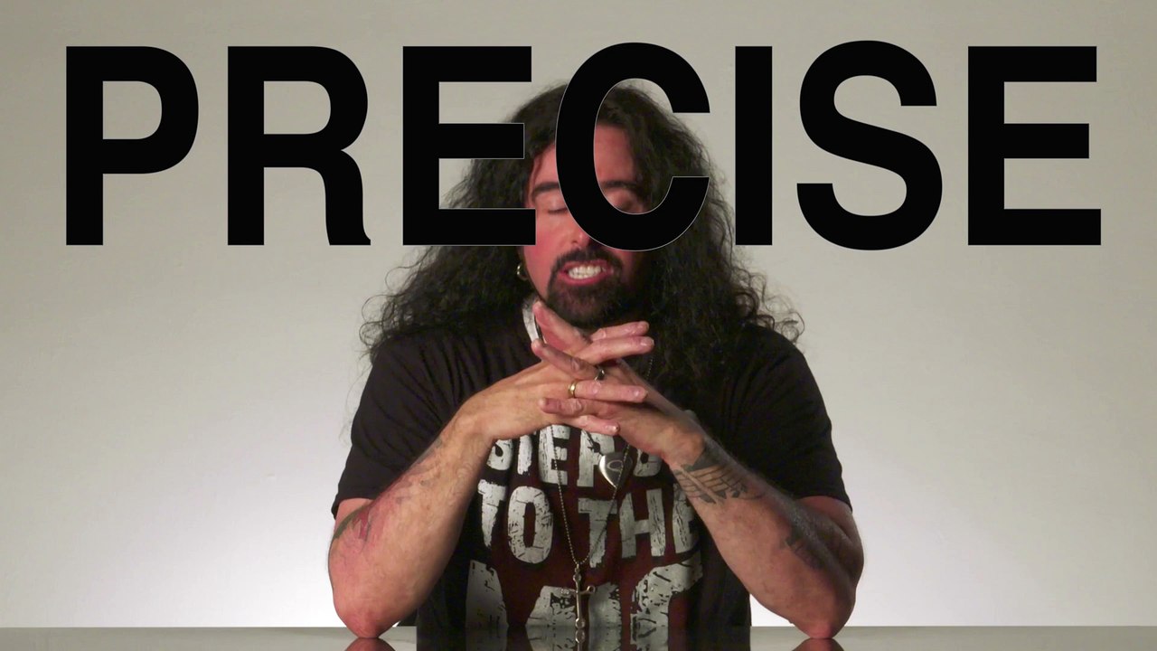 Casser un verre avec sa voix : c'est possible, la preuve!