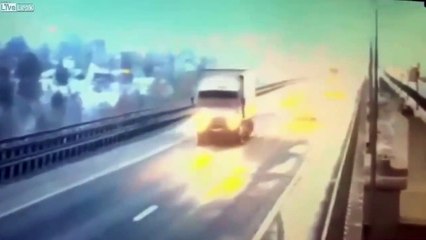 LiveLeak - Truck crashes and falls from bridge
