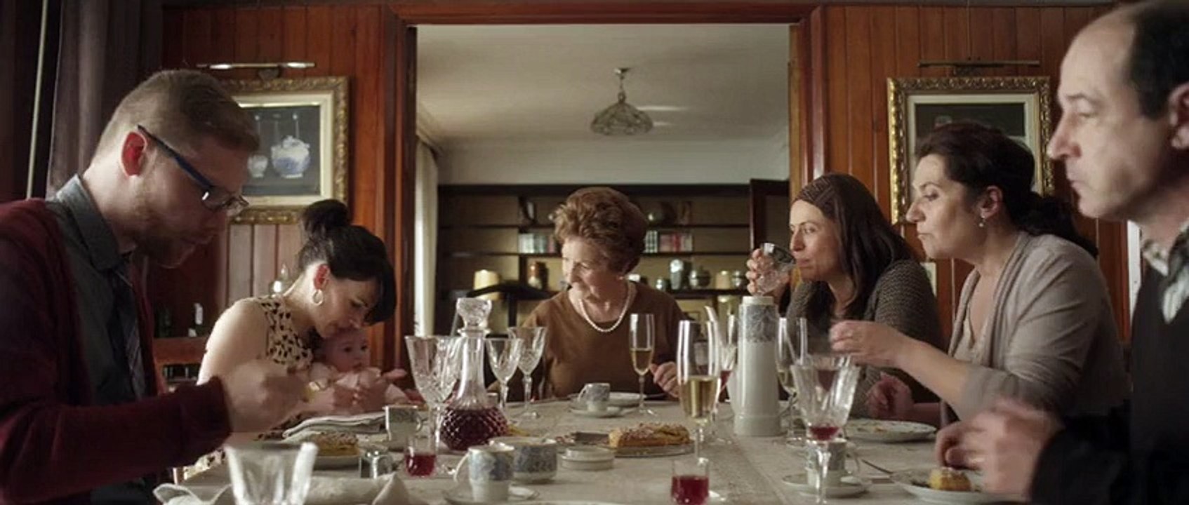 Flowers (2015) Trailer - Itziar Ituño, Nagore Aranburu