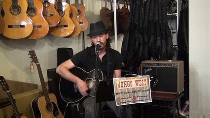 Jongo West - "Hors-La-Loi" en Live [Extrait] - Showcase Versailles 14-10-2015