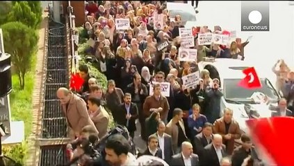 Протесты против контроля за СМИ в Турции