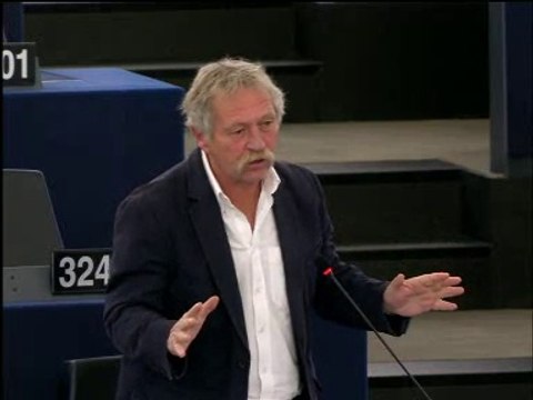 José Bové: Il faut une majorité simple pour refuser les OGM