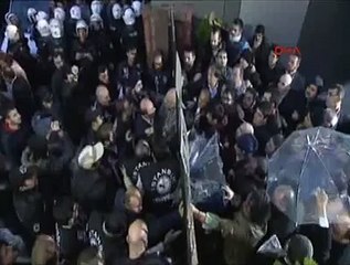 Plastik kelepçe kameralara böyle yansıdı