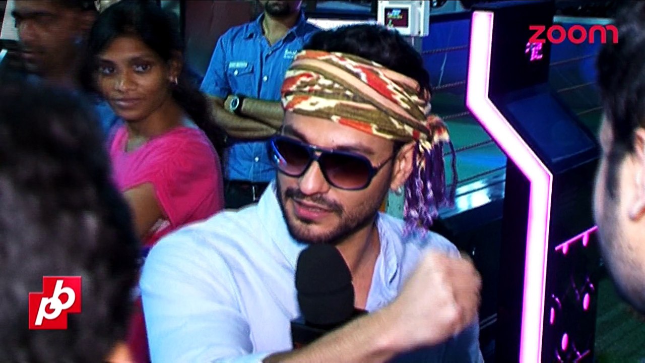 Kunal Kemmu & Soha Ali Khan avoid clashing at t...