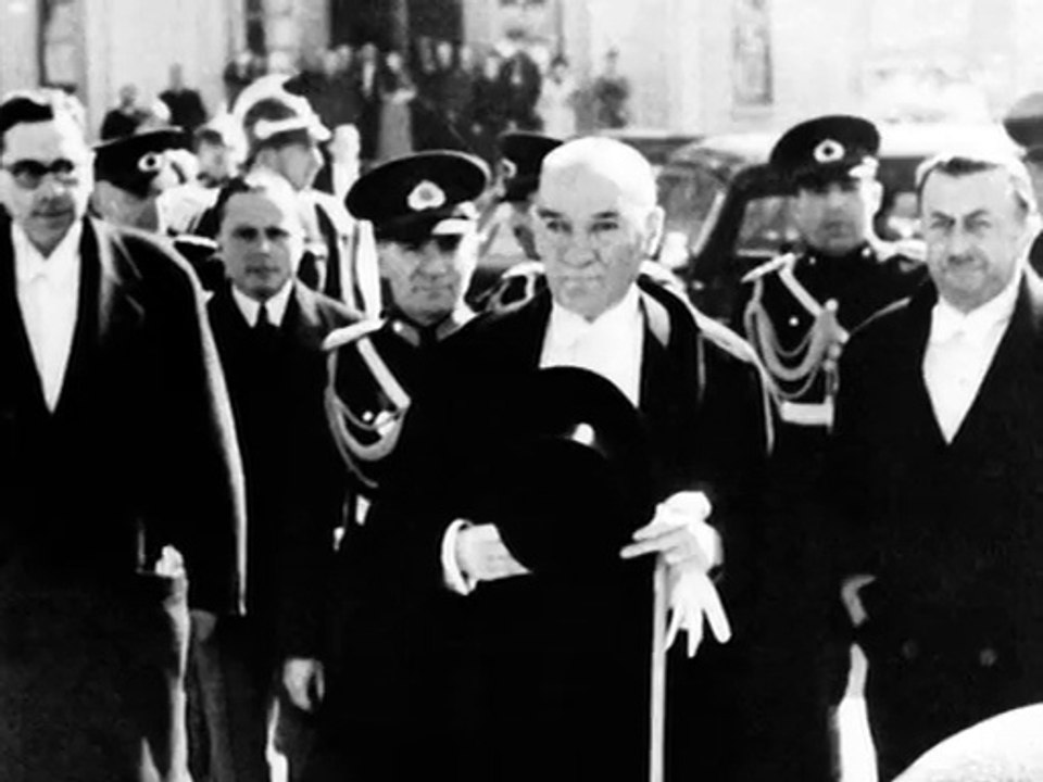 1923 ruhu ile...ATATÜRK GİBİ DÜŞÜNEN TÜRKİYE ve TÜRK MİLLETİ !..