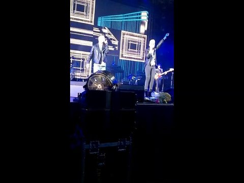 «Safety» Д.Билан, А.Бон, К.Сергиенко, С.Да Сильва, Е.Сесарев («33», СПб, 7.12.2014) (Galina Vinogradova)