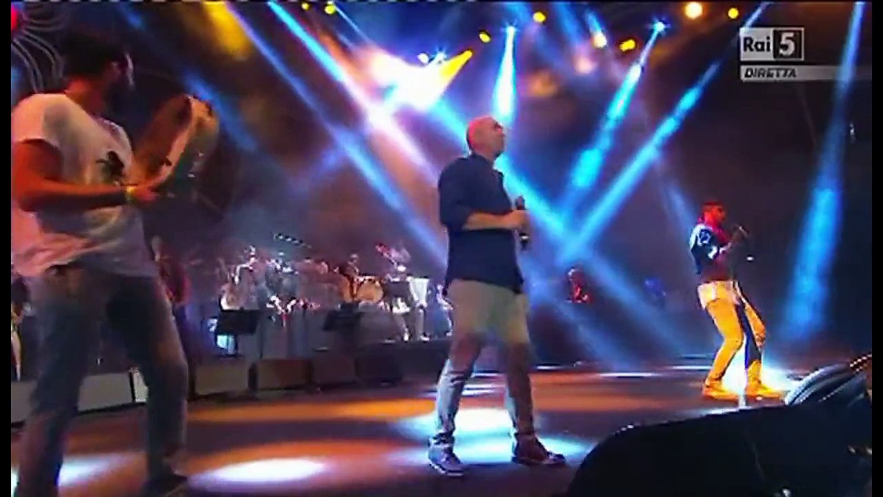 Antonio Amato & Pietro Balsamo - Pizzica di Martano (Melpignano "La Notte Della Taranta 2015")