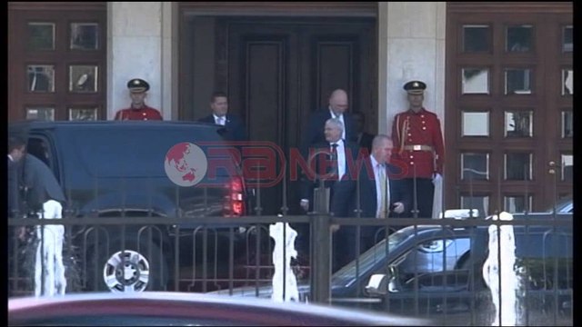 Donald Lu dhe Vlahutin takojnë Presidentin e Republikës - Ora News- Lajmi i fundit-