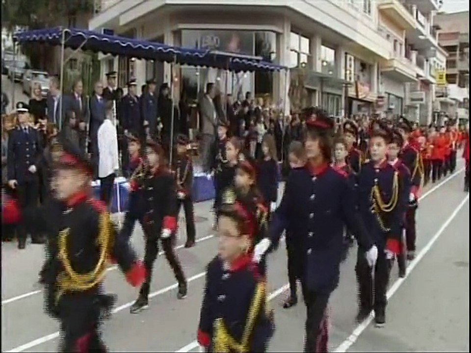 28-10-2015 ολόκληρη η παρέλαση στη Λιβαδειά
