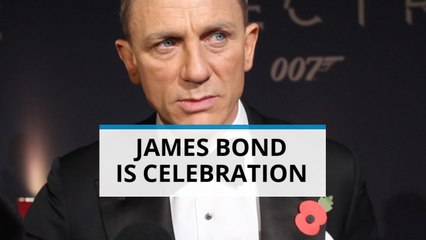 Daniel Craig calls 007 celebration at world premiere