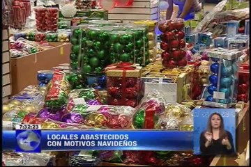 Artículos de navidad llenan almacenes de Guayaquil