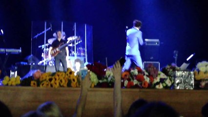 Светлячки. А.Бон (Москва, Crocus, 29.05.2015) (Marina White)