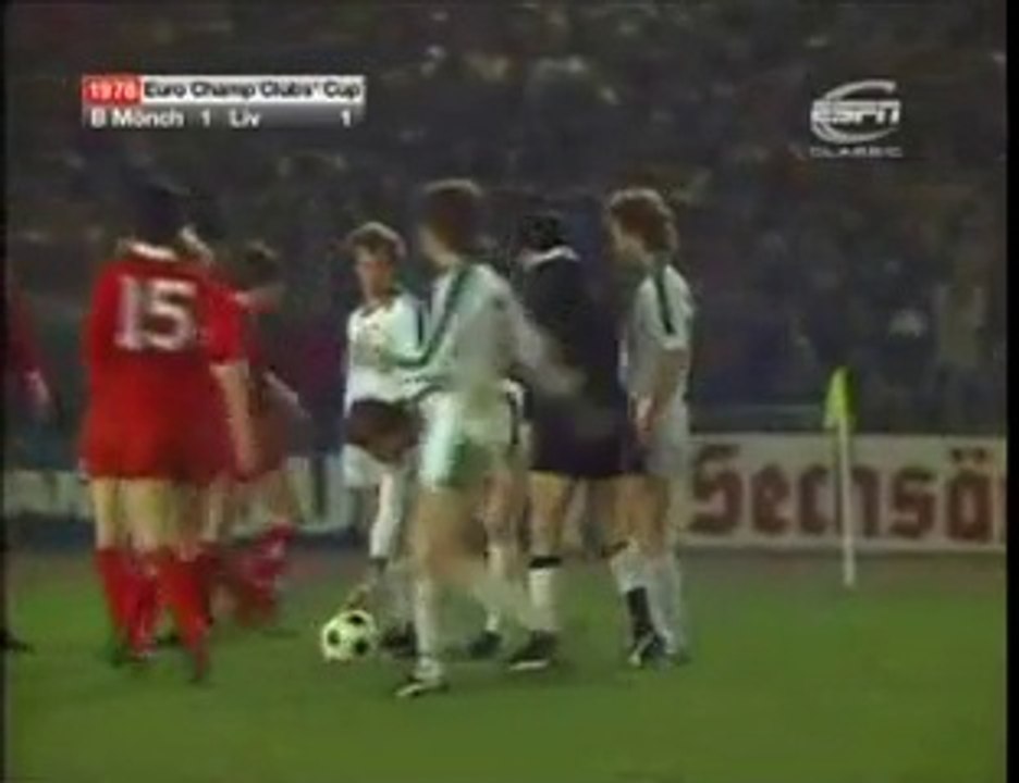 Bor. M`Gladbach vs. Liverpool 1977/78 - Bonhof zum 2-1