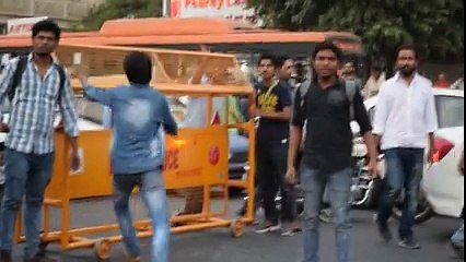 Delhi Police lathi charge on students