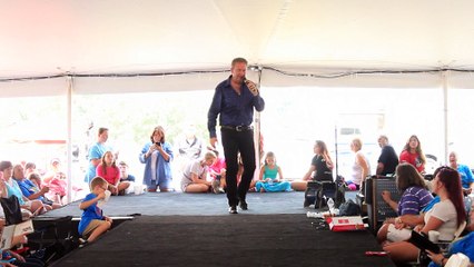 Colin Paul sings 'Hurt'  Elvis Week 2015