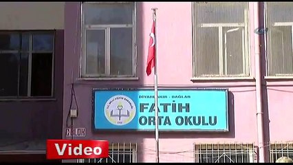 Diyarbakırlı çocukların bayrak sevgisi