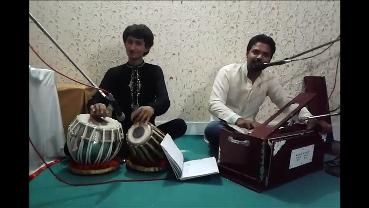 mujhy apny laho ka rang by Qamar khaan and tabla nawaz Haroon khaan
