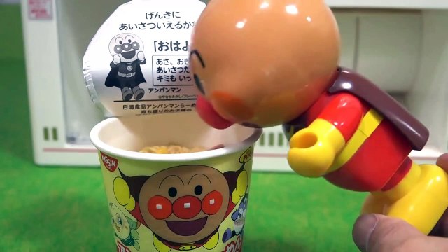 アンパンマンラーメン 自動販売機 Cup Noodle vending machine