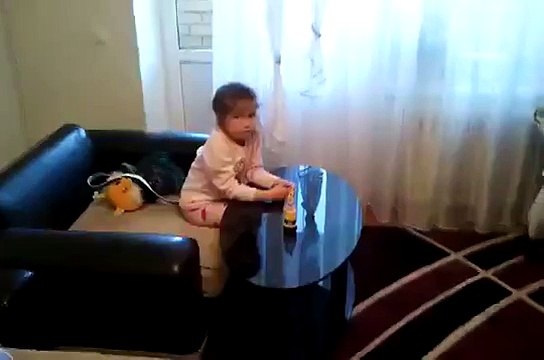 Что бывает если ребенка оставить со старшим братом?))