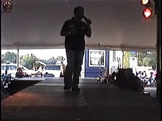 Open mic 'In The Ghetto' at Elvis Week (video)