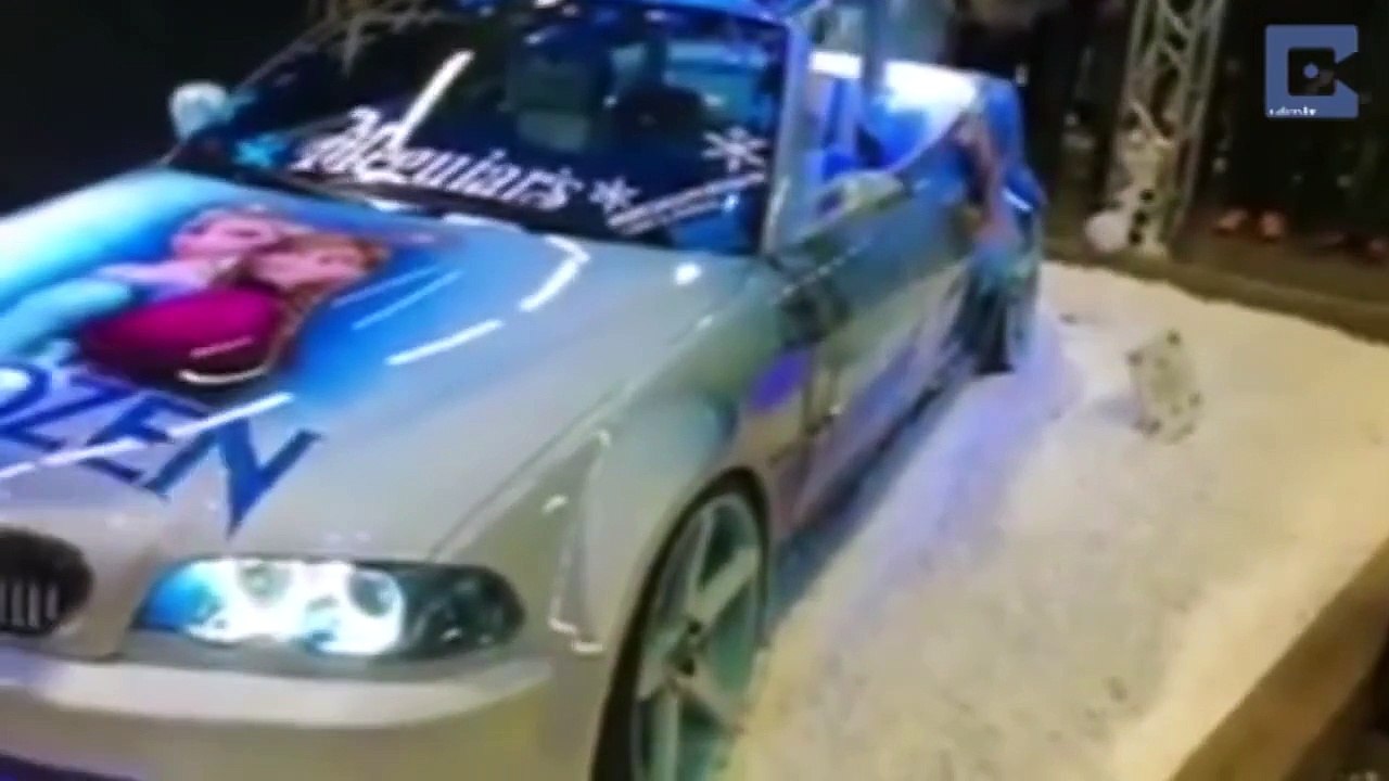 Duo Make Frozen Themed Car