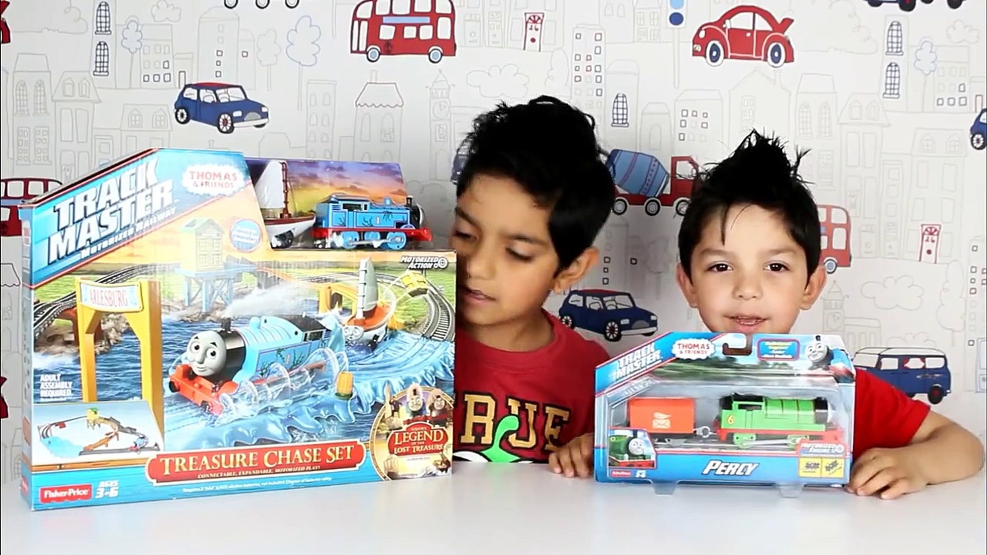 thomas trackmaster treasure chase set