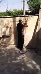 An Old Man Boy Scared an Electrician | S4Stupid