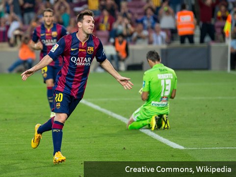 Cristiano Ronaldo Skills Portugal (Virtual Riot) SkillTwins CRAZY Nutmeg⁄Panna Skill vs. Football Professional Player! ★Cristiano Ronaldo - The Gold Man - Skills,Passes and Goals