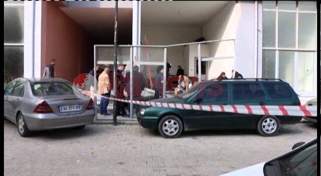 Durrës, Eksploziv lokalit të 42 vjeçarit, vetëm dëme materiale - Ora News- Lajmi i fundit-