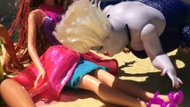 DisneyCarToys Mike the Merman Mermaid Falls in Love With Barbie Romie Part 2 ✯ Elsa Frozen