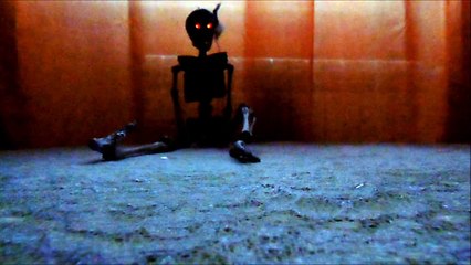 Ballo dello scheletro/Esqueleto del baile/Dancing skeleton