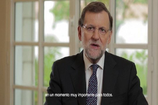 Rajoy invita a formarse opinión con datos antes de votar