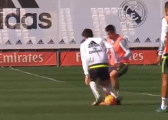James Rodriguez humilie Enzo Zidane !