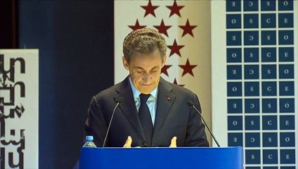 En visite à Moscou, Nicolas Sarkozy plaide pour un dialogue avec la Russie (6MEDIAS)