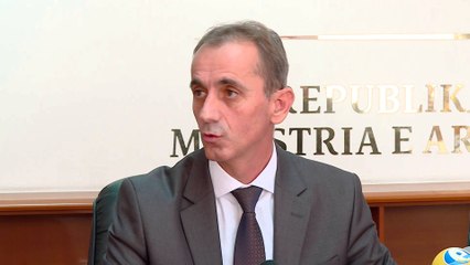 Krushevë, nxënësit peng të përplasjes mes MASH-it dhe Komunës së Dollnenit