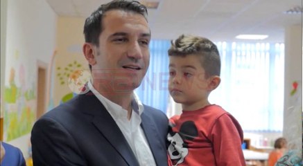 Скачать видео: Përuron kopshtin nr. 42 , Veliaj: Pas nismës për çerdhet, nisim me adoptimin e kopshteve në Tiranë