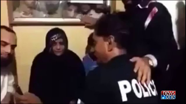 No words, Brutality of Punjab Police continues, beating and abusing a women