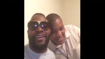 Gradur et le sosie de Niska au Congo !