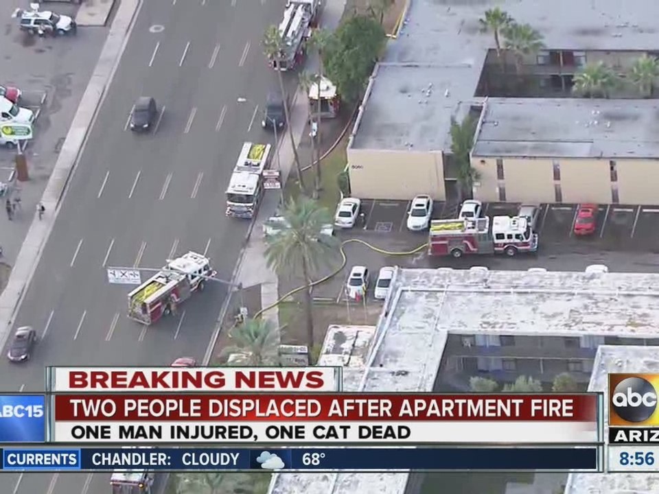 Two displaced after Phoenix apartment fire