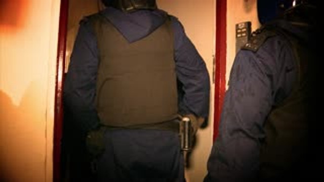 Breaking down doors with the Metropolitan Police