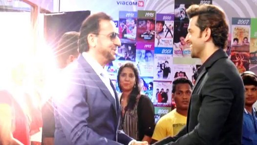 WHAT SHAHRUKH, HRITHIK, JACKIE, ANIL, ANUPAM & SAIF HAVE 