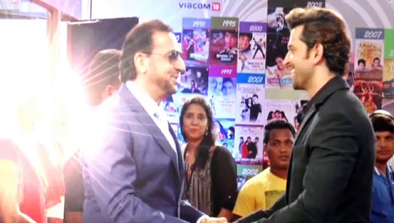 WHAT SHAHRUKH, HRITHIK, JACKIE, ANIL, ANUPAM & SAIF HAVE TO SAY ABOUT GULSHAN GROVER