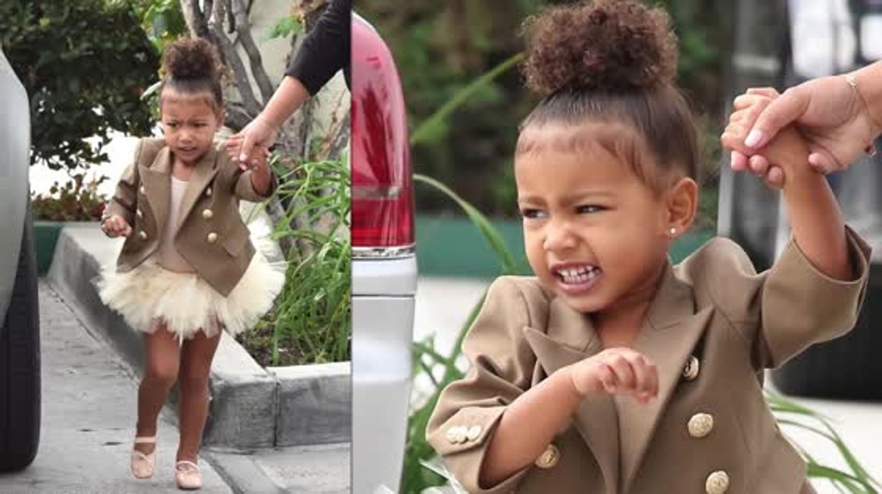North West ist eine Balmain Ballerina