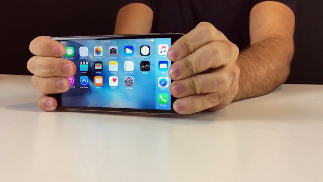 iPhone 6s Plus Bend Test