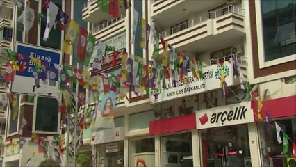 حزب الشعوب الديمقراطي غالبية مؤيديه وقادته أكراد