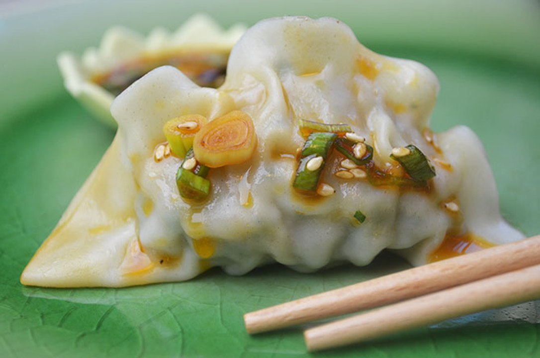 Shrimp Dumplings with Hot Chili Sesame Oil Dressing