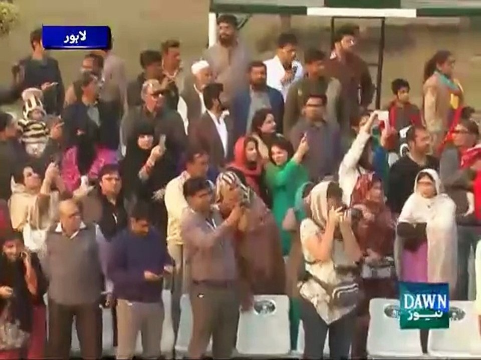 واہگہ بارڈر-سکھ جوان پہلی بار پریڈ کا حصہ