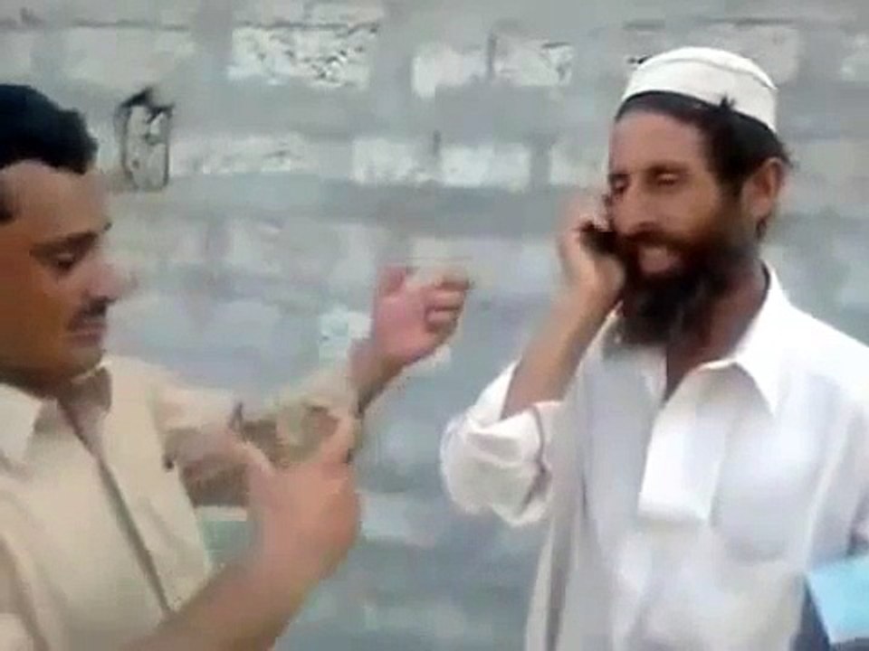 Pakistan Funny Pakistan Pathan Speaking Urdu in a prank call, but funny pathan speaking urdu.